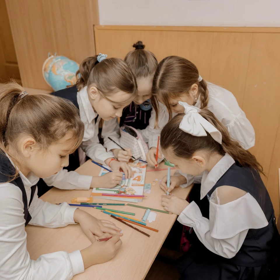 Коллективная фотосессия для выпускного альбома начальной школы